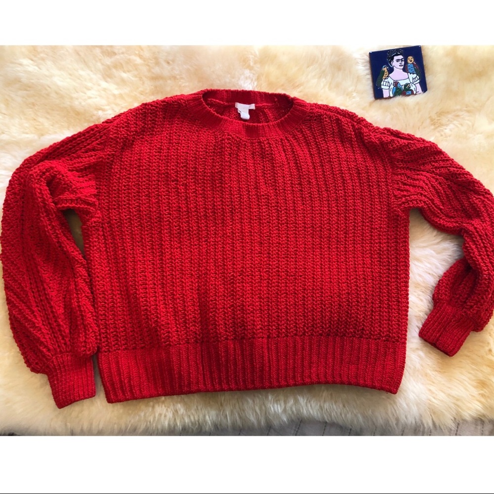 vibrant red sweater // H&M